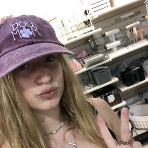 Meet your Posher, Enjoli